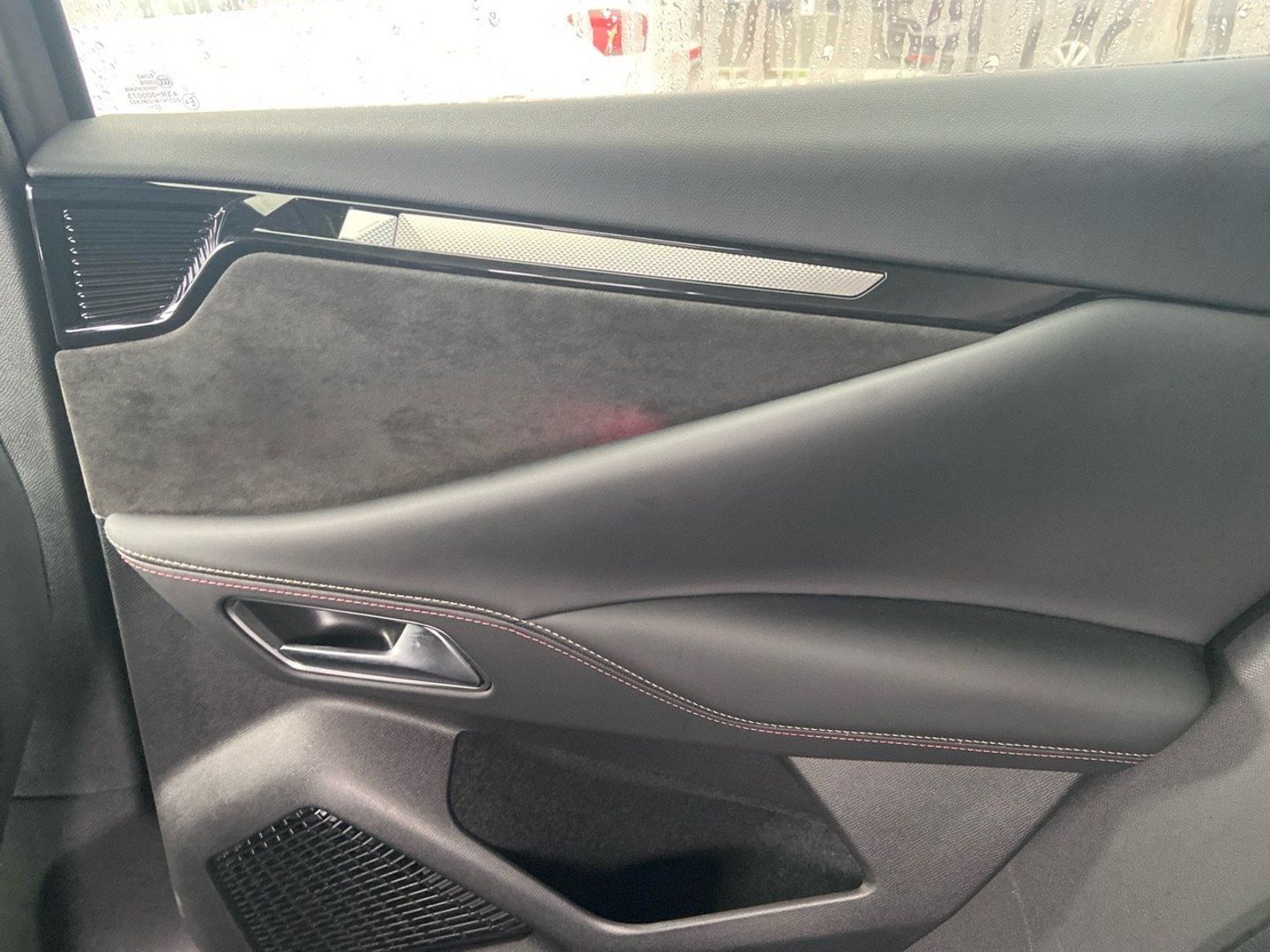 DS DS4 - PureTech 130 EAT8 PERFORMANCE LINE Caméra Hayon