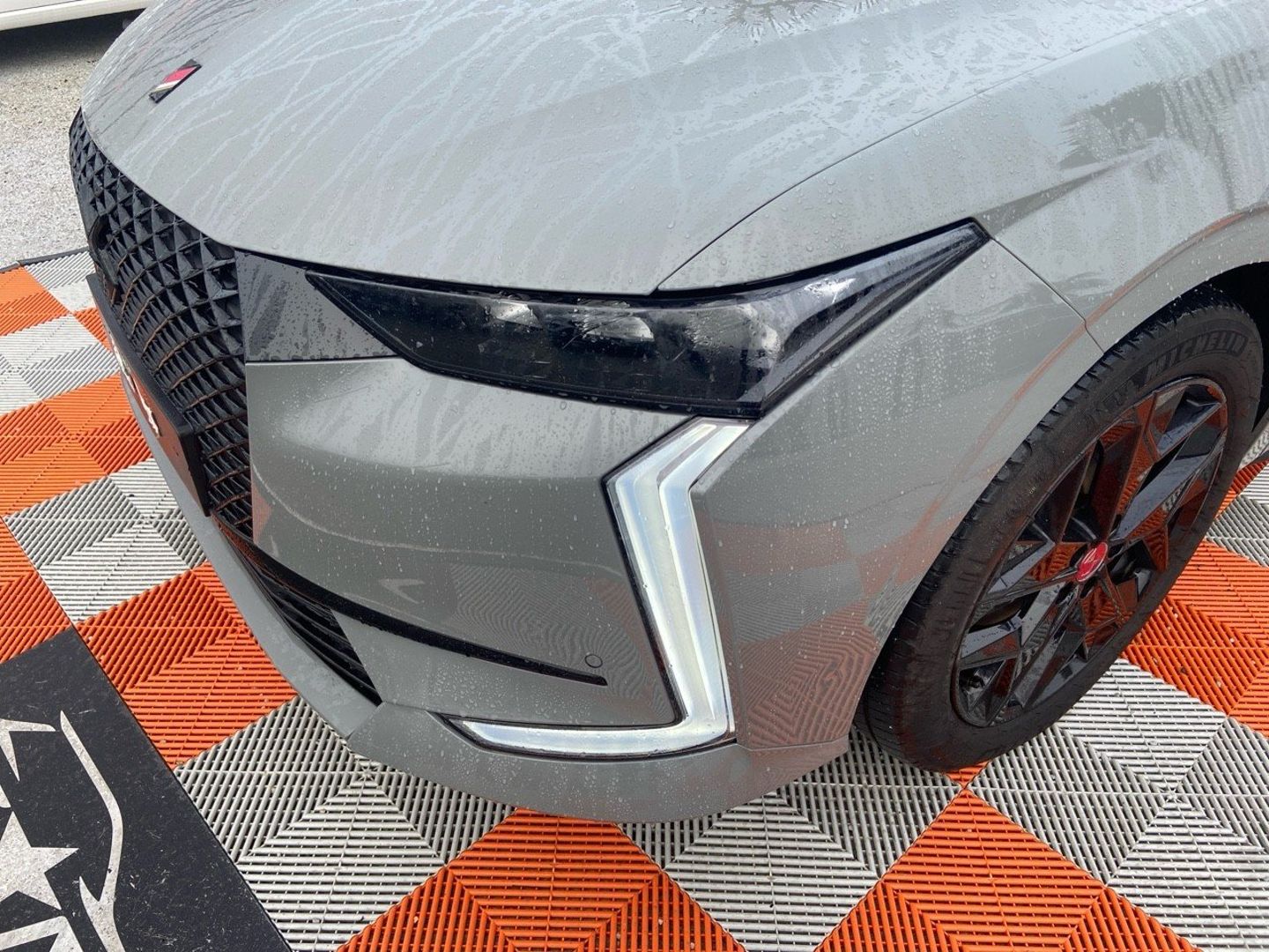 DS DS4 - PureTech 130 EAT8 PERFORMANCE LINE Caméra Hayon