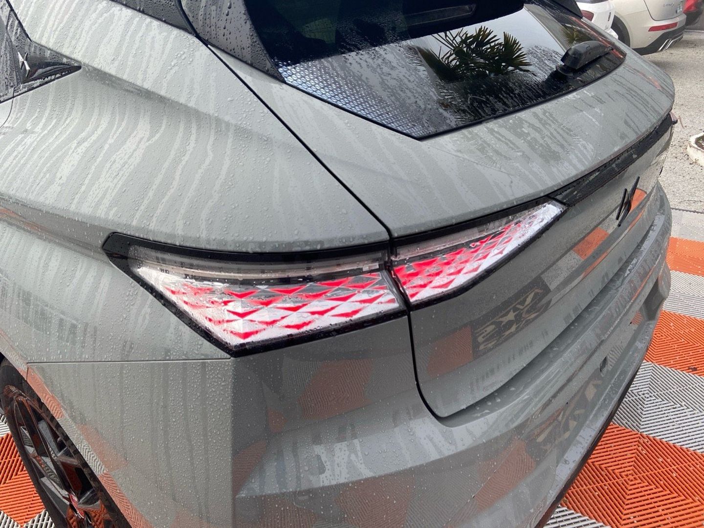 DS DS4 - PureTech 130 EAT8 PERFORMANCE LINE Caméra Hayon