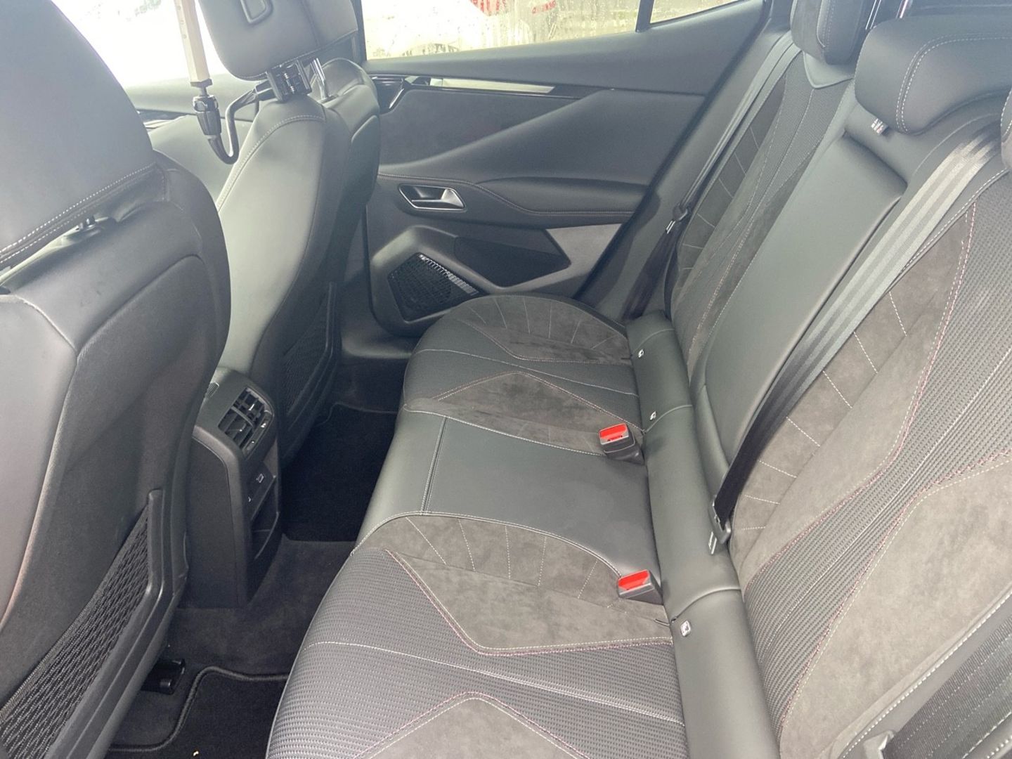 DS DS4 - PureTech 130 EAT8 PERFORMANCE LINE Caméra Hayon